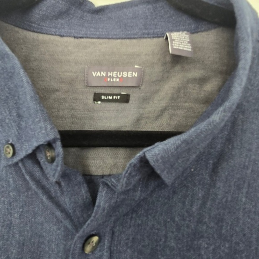 😀 Van Heusen Flex XXL Slim Fit Blue Herringbone Button Down Shirt - Picture 2 of 7